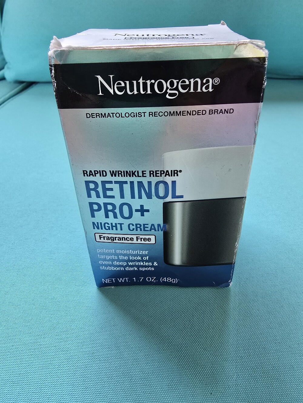 28 Pc. Neutrogena & Sadoer Facial Care Bundle - Picture 6 of 14